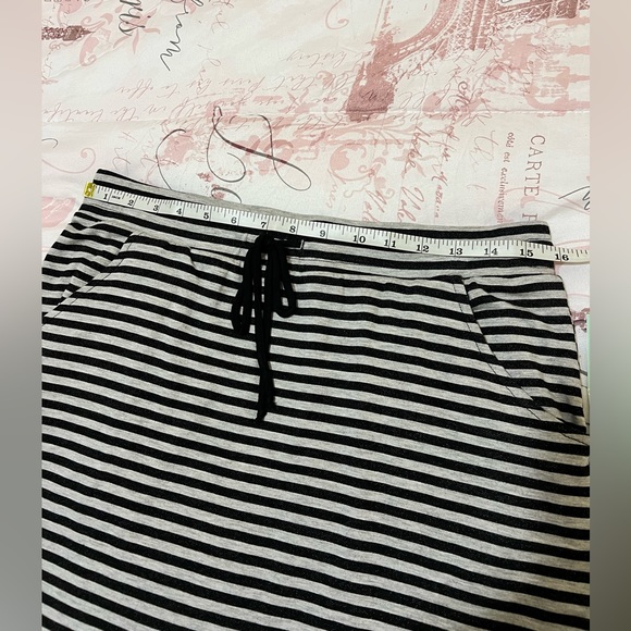 Knit skirt - Picture 7 of 9